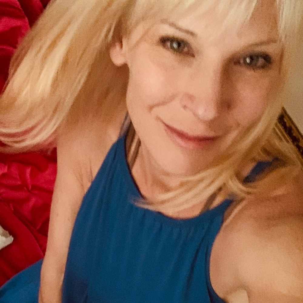 Meet your Posher, Genevieve